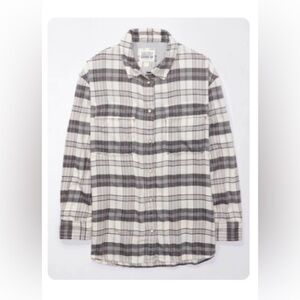 AE Oversized Long-Sleeve Plaid
Button-Up Shirt NEW